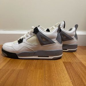 Air Jordan 4 Retro “White Cement”